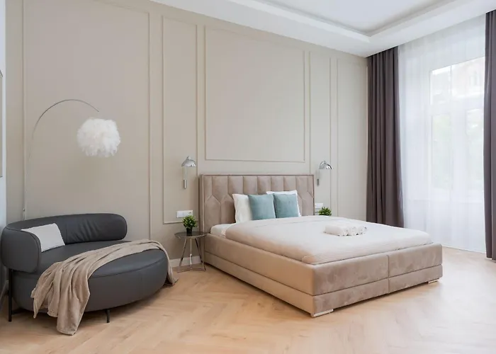 High-end Grand Elizabeth Next To The New York Café Appartamento