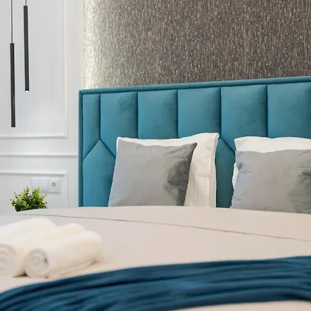Apartment High-end Grand Elizabeth Next To The New York Cafe *